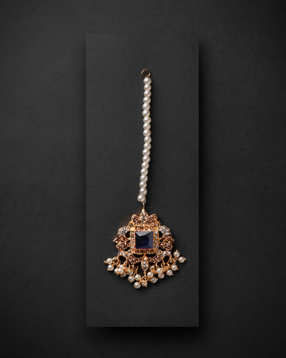 Zircon Bindiya