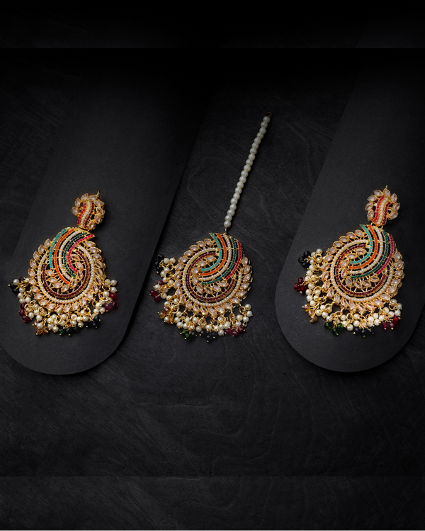 Glimmering Earrings Bindiya