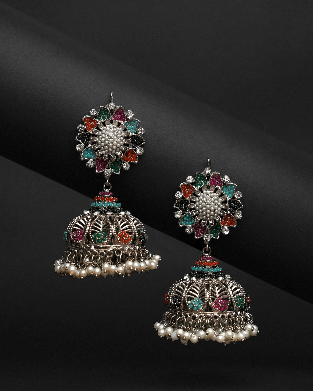 Zeenat Signature Jhumka Bindiya with Sahara