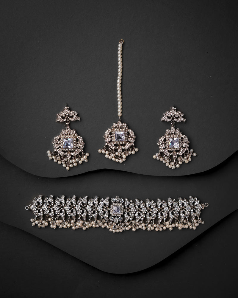 Trendy Necklace Set