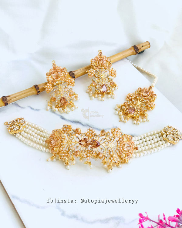 Necklace B03
