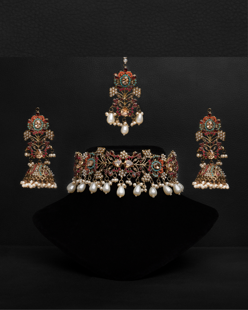 Trendy Collar Set