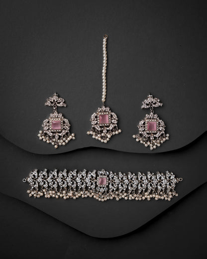 Trendy Necklace Set