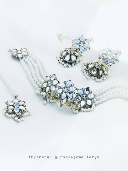 KUNDAN NECKLACE WITH JHUMKI